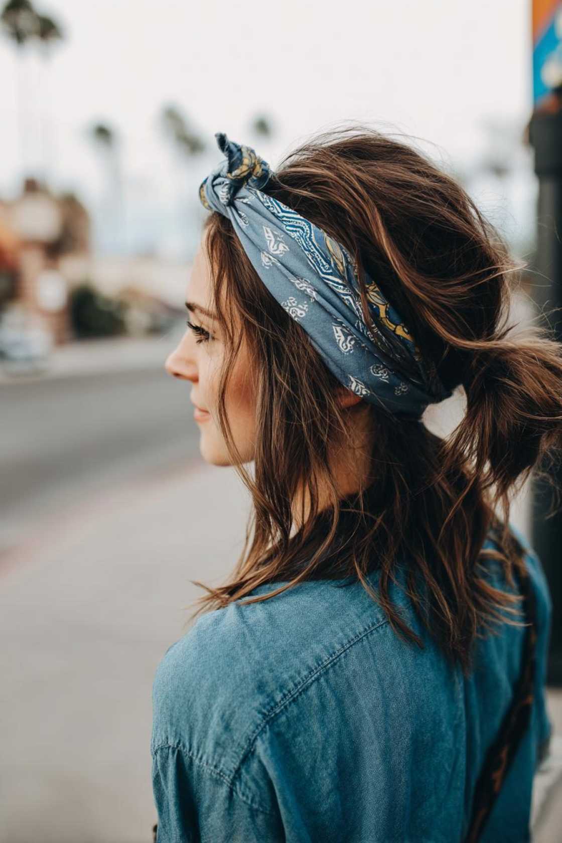 15+ Chic & Comfy Airport Hairstyles for Your Next Trip (Travel in Style!)