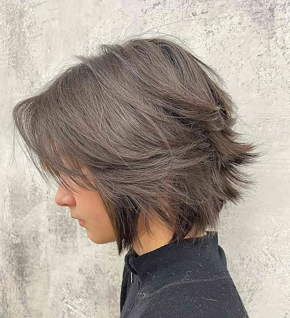 20+ Shorter Layered Haircuts Going Viral on Pinterest