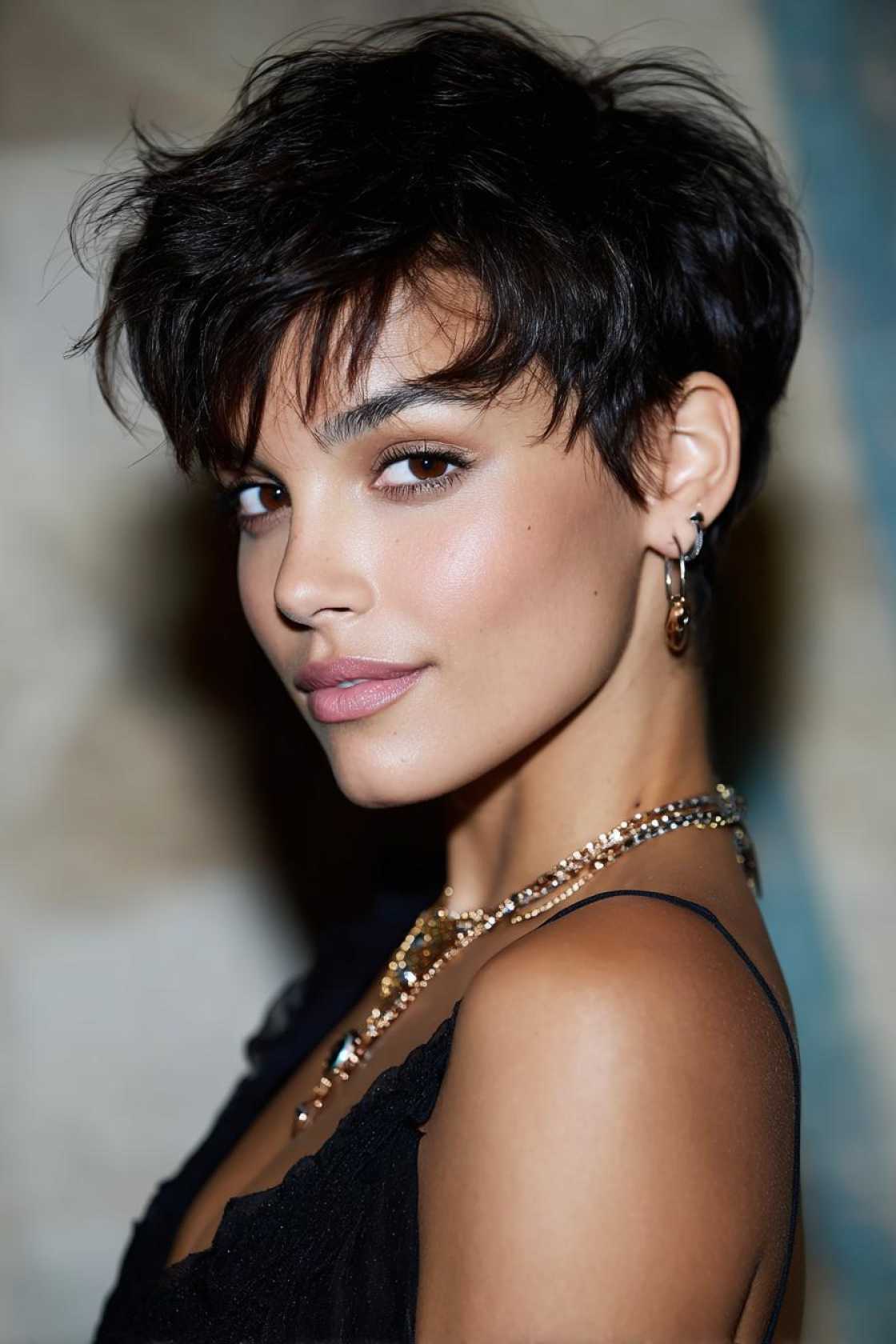 Bringing Back the Bold: 15+ Iconic 90s Pixie Haircuts You’ll Want Right Now
