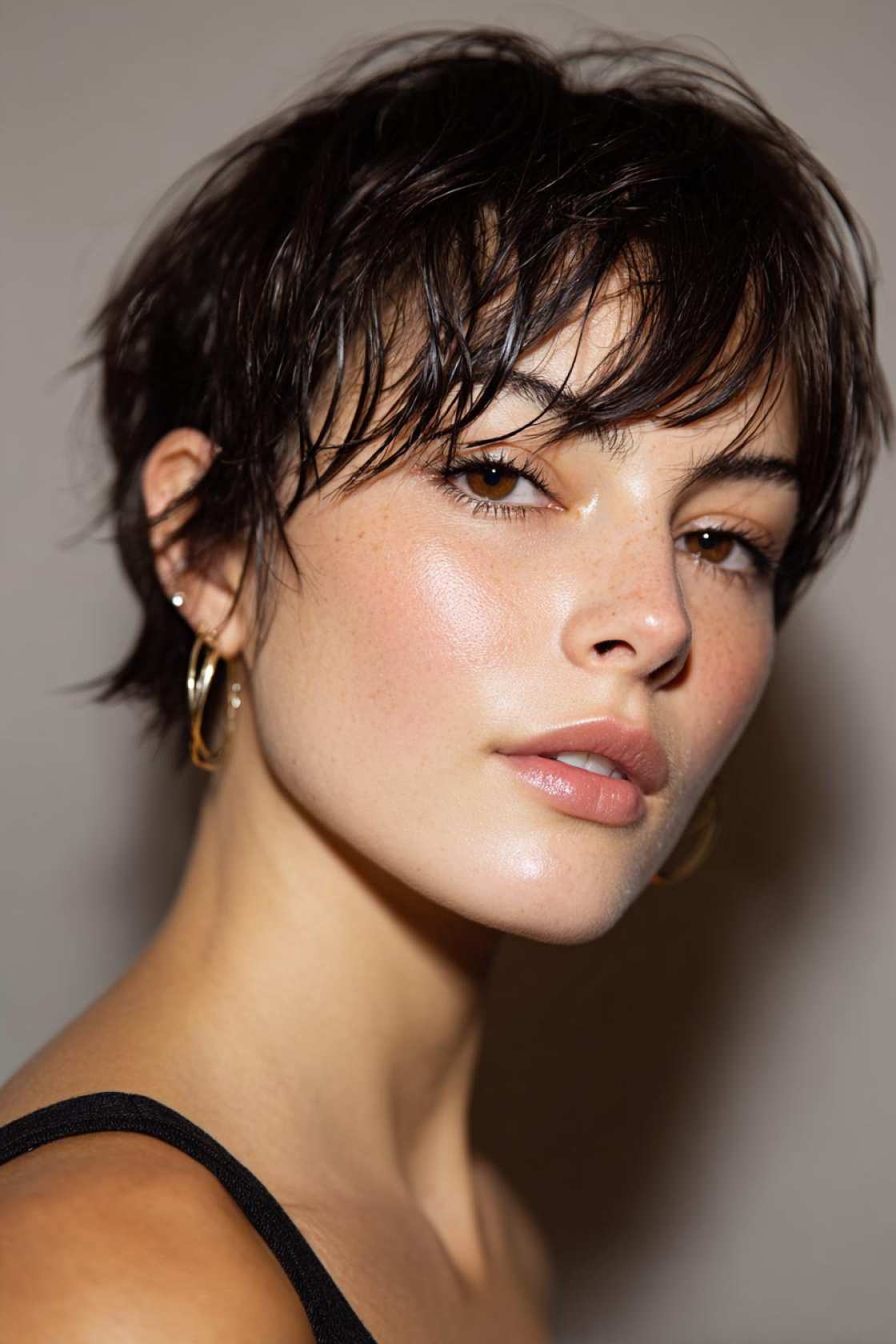Chop Like It’s 1999: 13+ 90s Pixie Hair Ideas That Still Slay in 2025