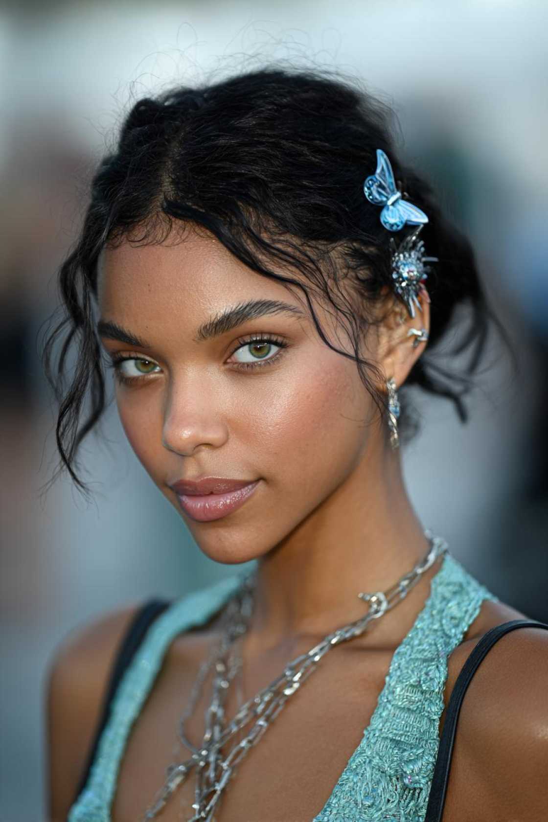Glossy Lips, Butterfly Clips & More: 13+ Hairstyles Straight Out of the 2000s