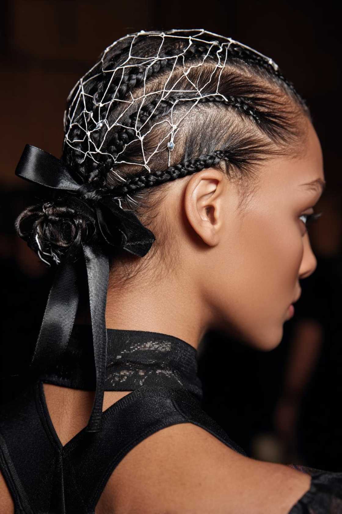 Hair-Raising Looks: 12+ Halloween Hairstyles That’ll Steal the Spotlight at Any Party