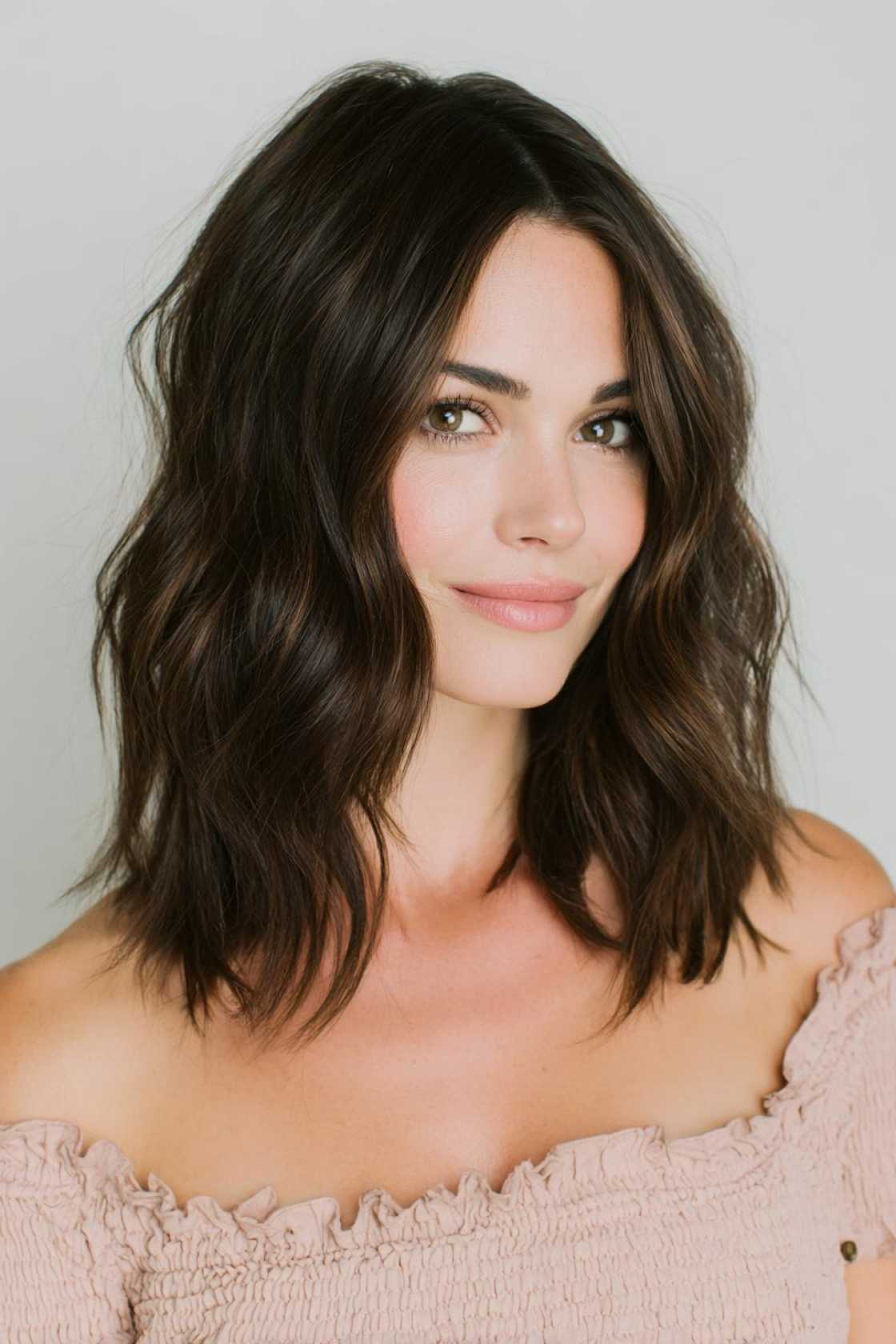 Just the Right Length: 13+ Medium Hairstyles That Feel Effortless, Stylish & Easy to Maintain