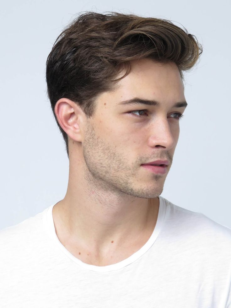 Fresh & Trendy: New Haircuts for Men 2025