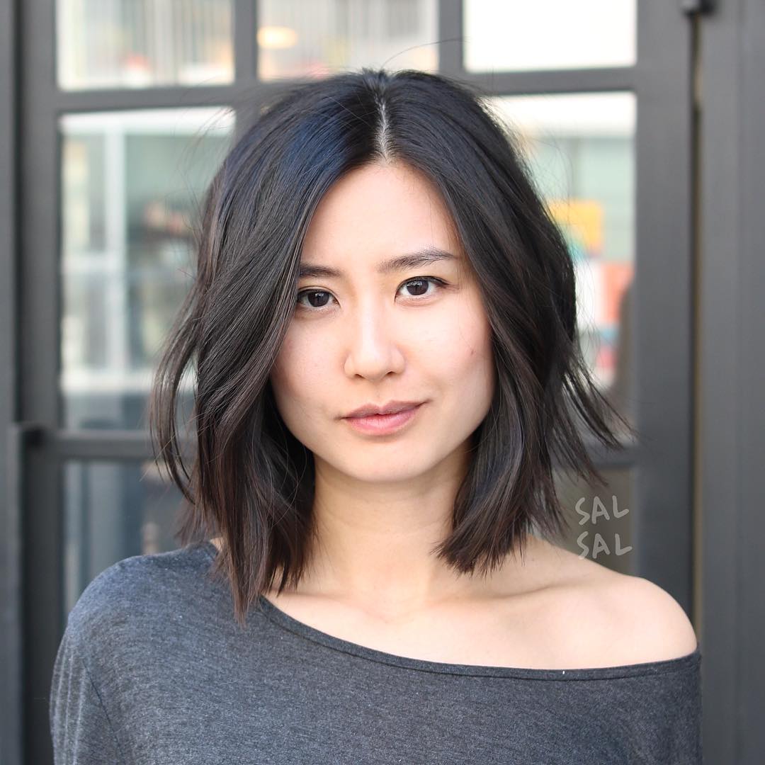 24 Medium Hairstyles for Square Faces That Soften Angles