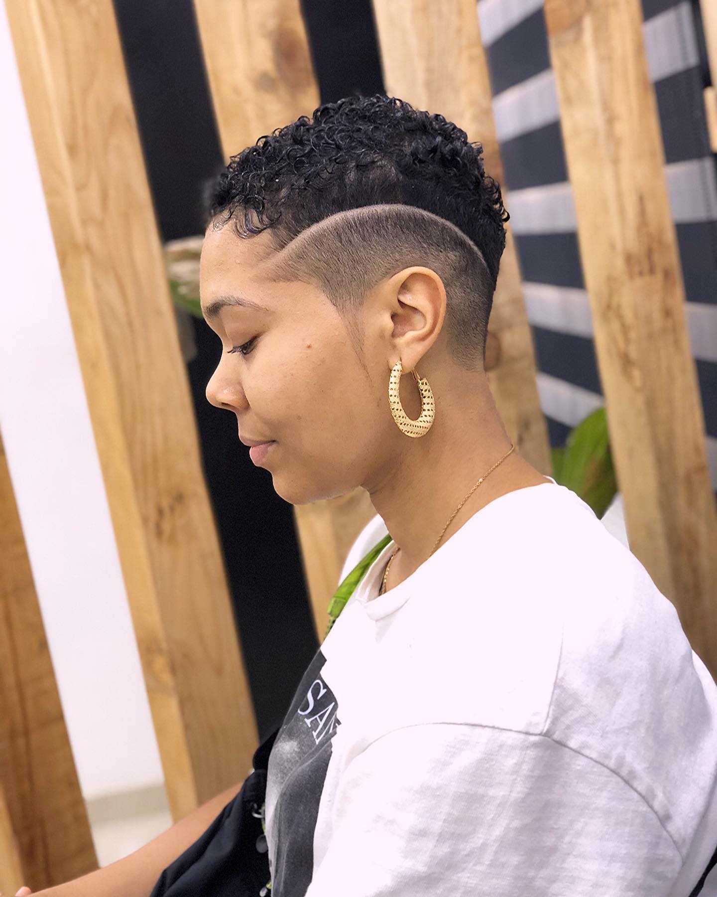 22 Simple Hairstyles for Short Hair That Are Cute, Quick, and Stylish
